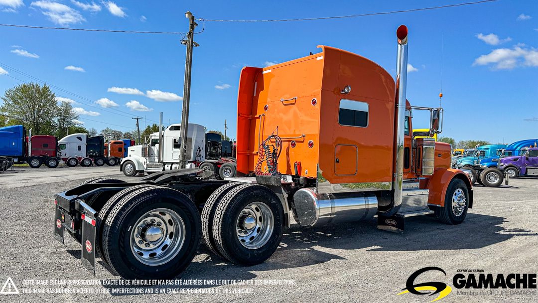 PETERBILT 389 HIGHWAY / SLEEPER TRUCK /  TRACTOR