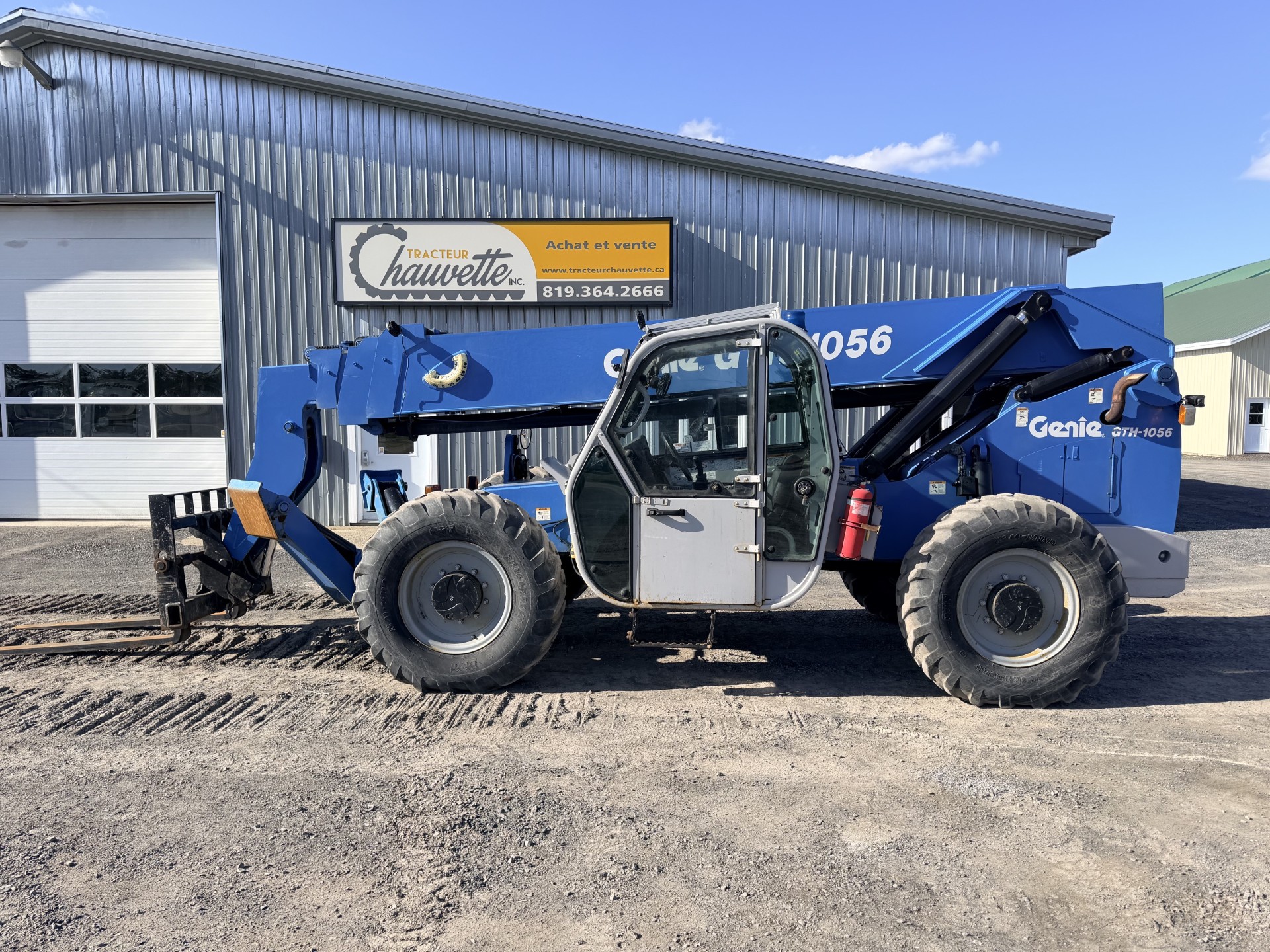 Genie GTH1056 (1).jpg