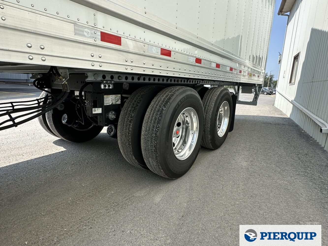 Pierquip-Hyundai-Reefer-Tandem-roll up-2025-008.jpeg