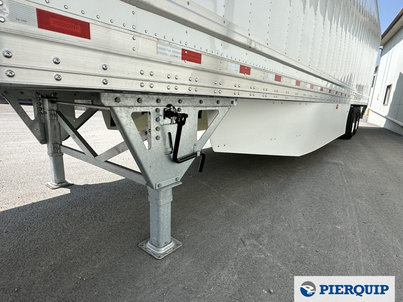 Pierquip-Hyundai-Reefer-Tandem-roll up-2025-007.jpeg