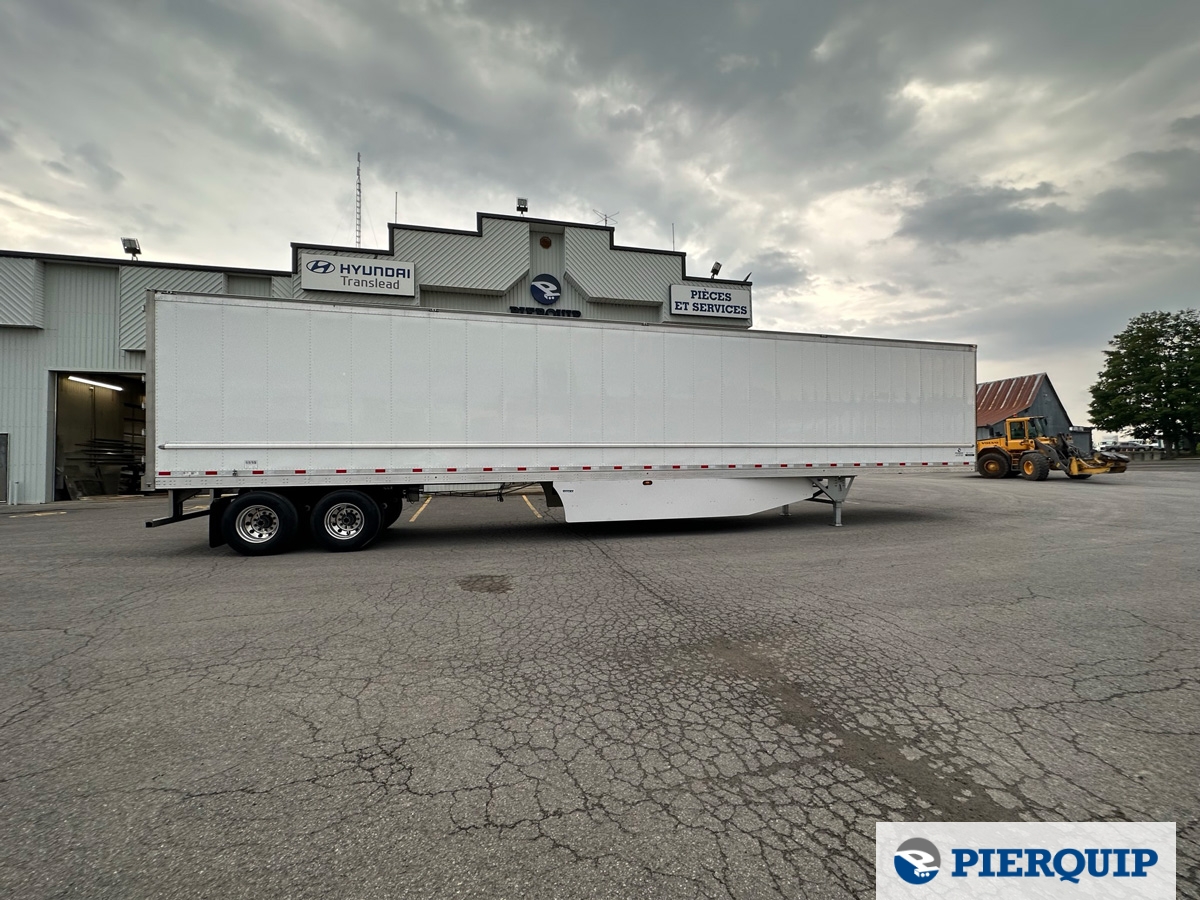 Pierquip-Reefer-Hyundai-2Axles-Barn-doors-2024-002.jpg