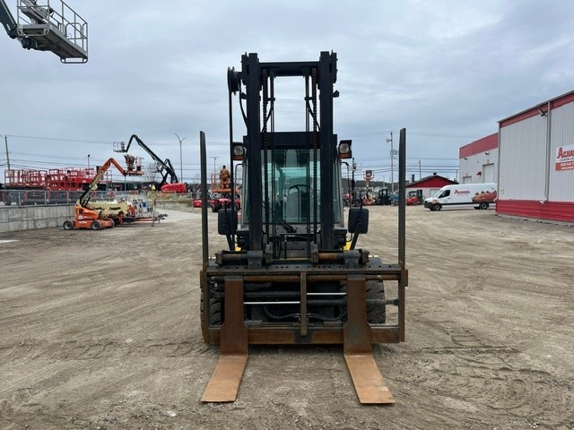 Hyundai 80D-9 #CE0015 profil avant front side.jpg