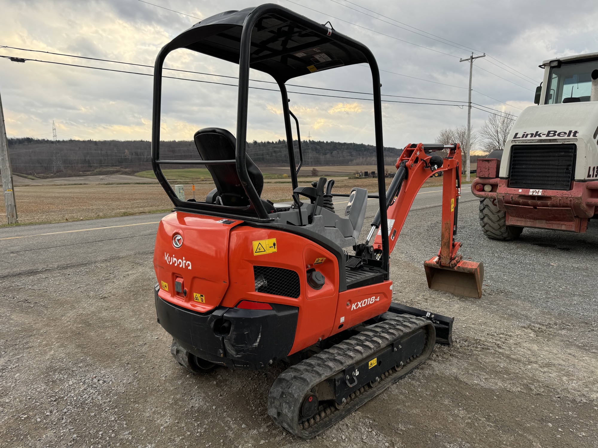 Kubota KX018_3271.jpg