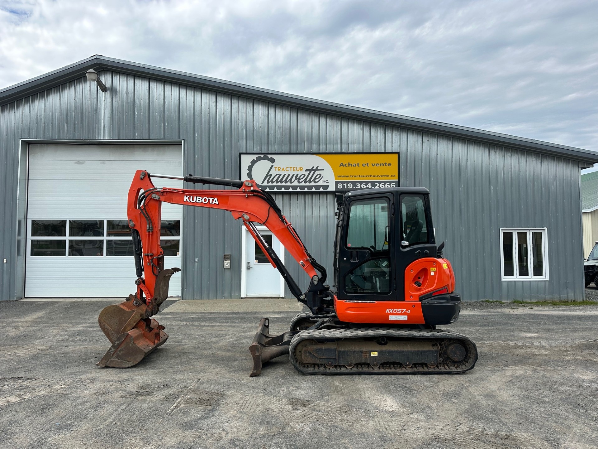 Kubota KX057-4 (1).jpg