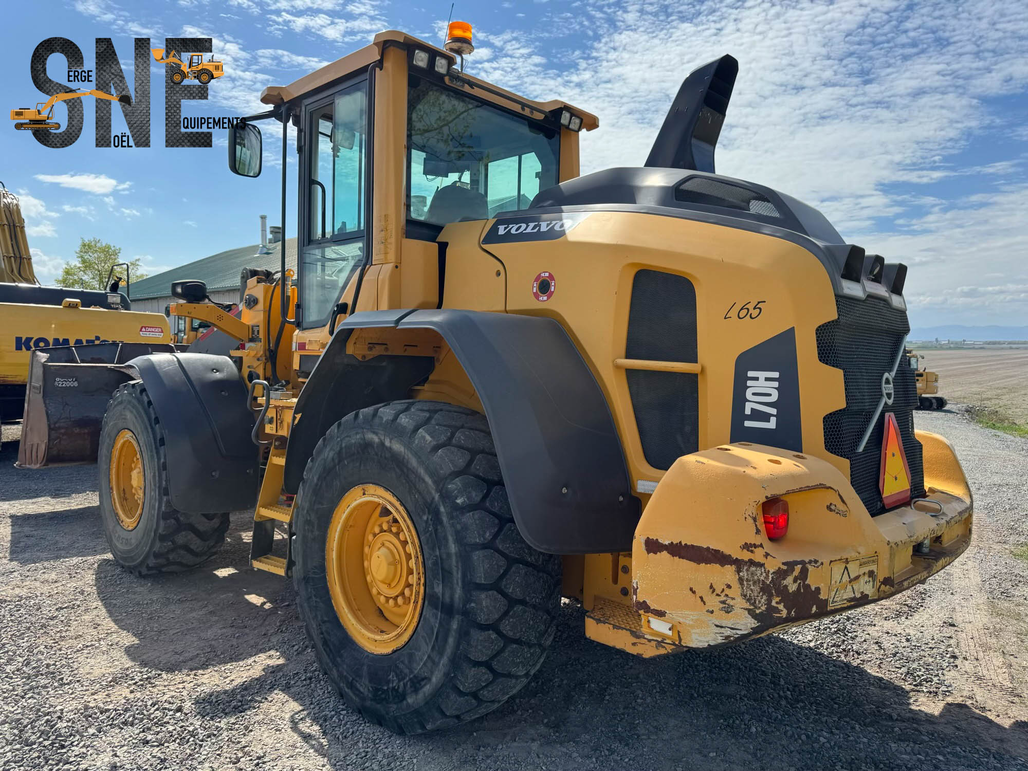 Vovlo L70H _6191.jpg