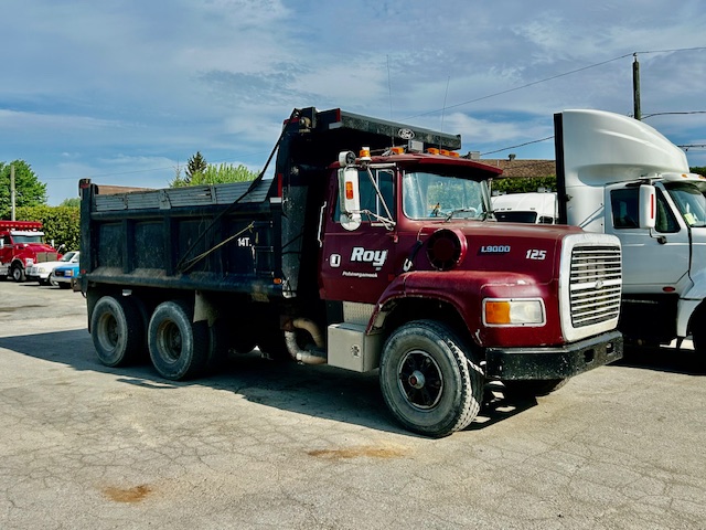 Ford-L9000-1996.jpg