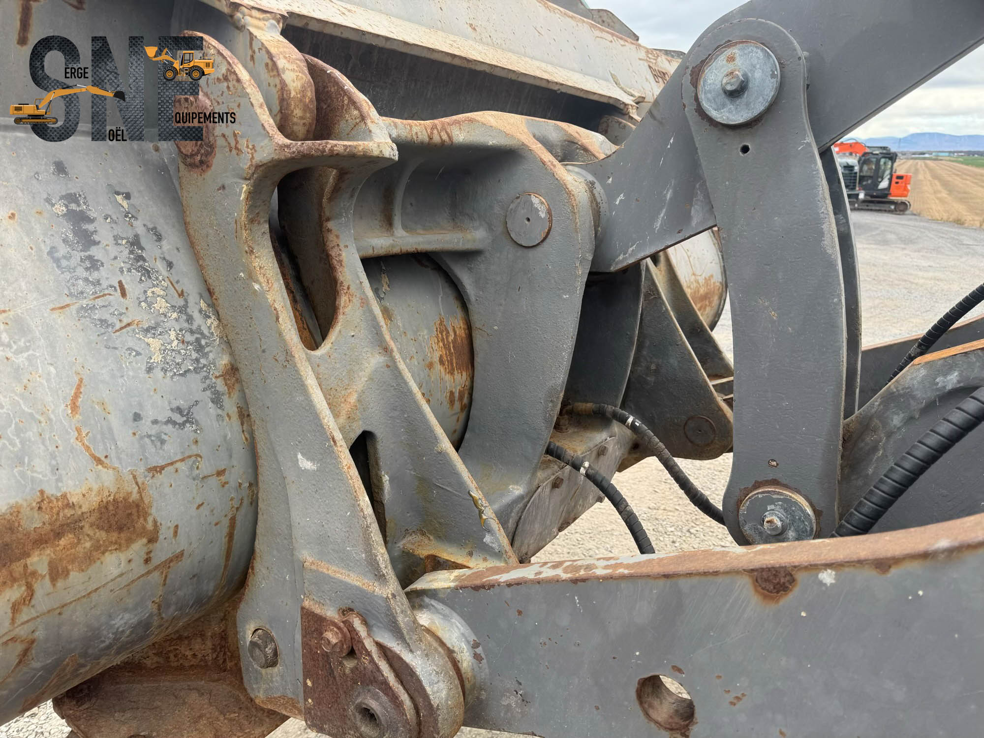 Volvo L70F #8780_8985.jpg