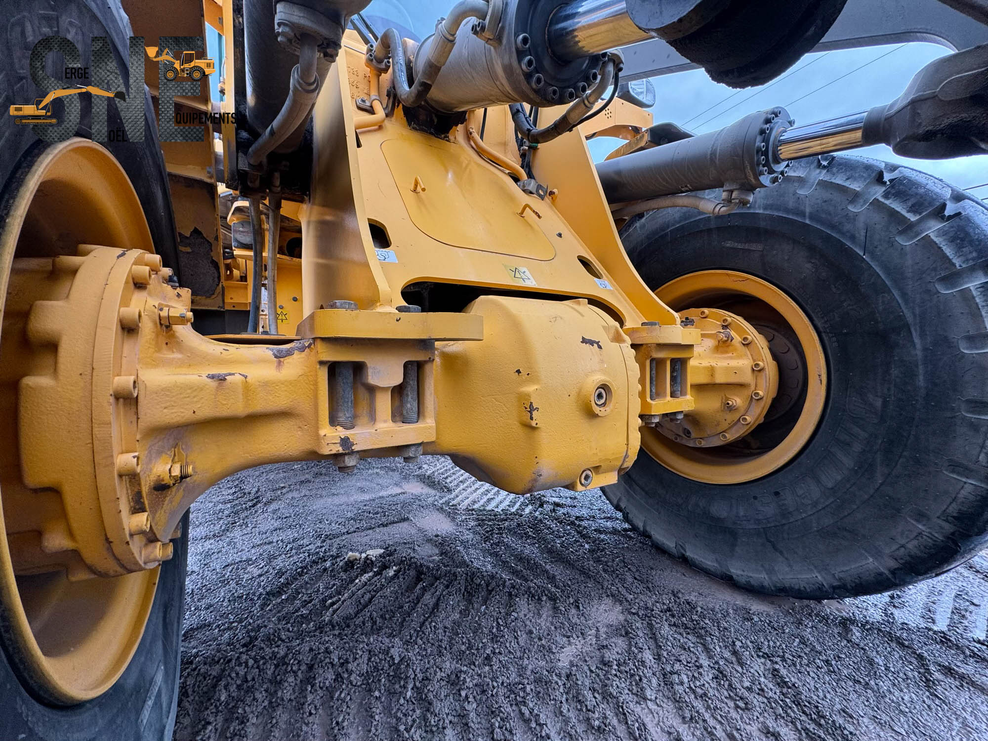 Volvo L90F _9615.jpg