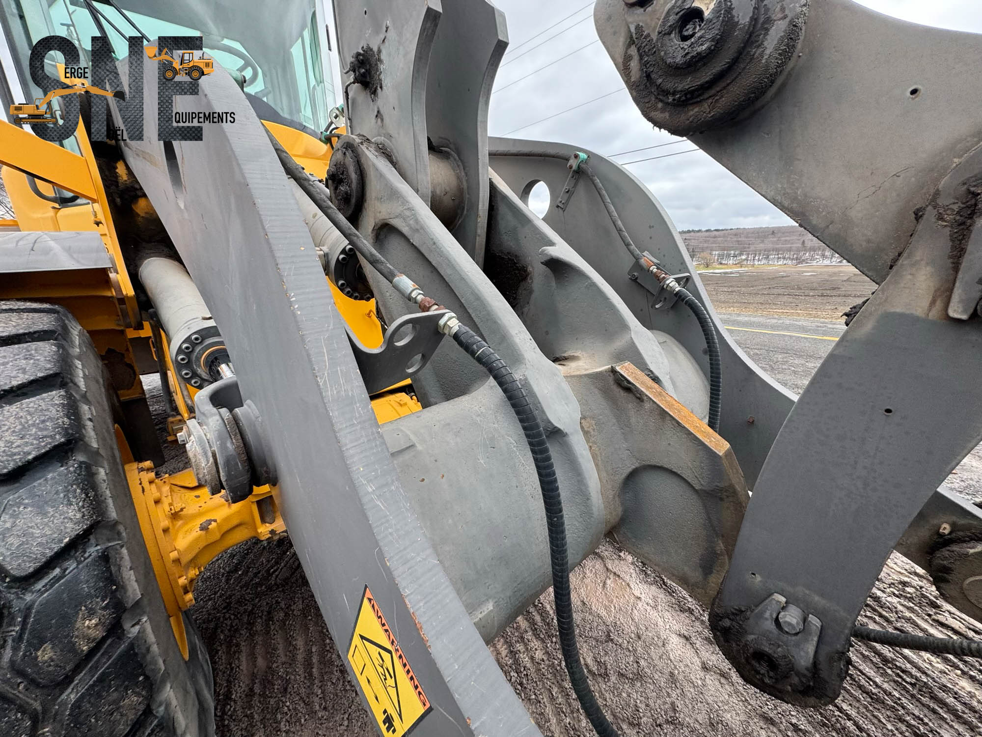 Volvo L90F _9614.jpg