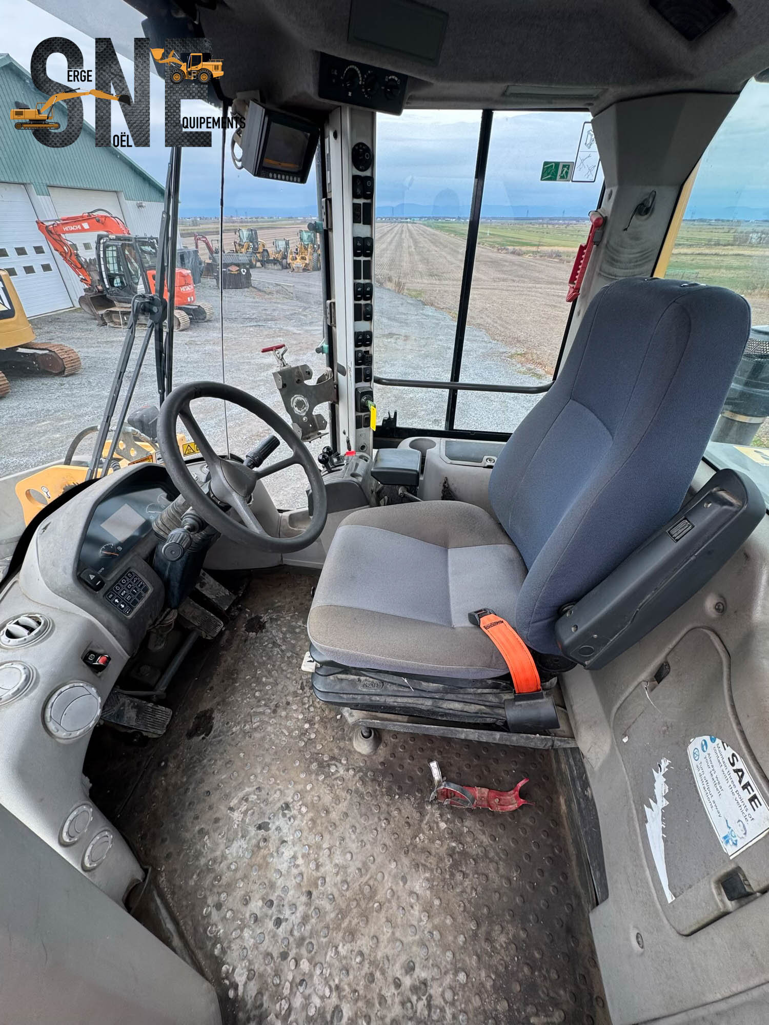 Volvo L90G #7323_9258.jpg