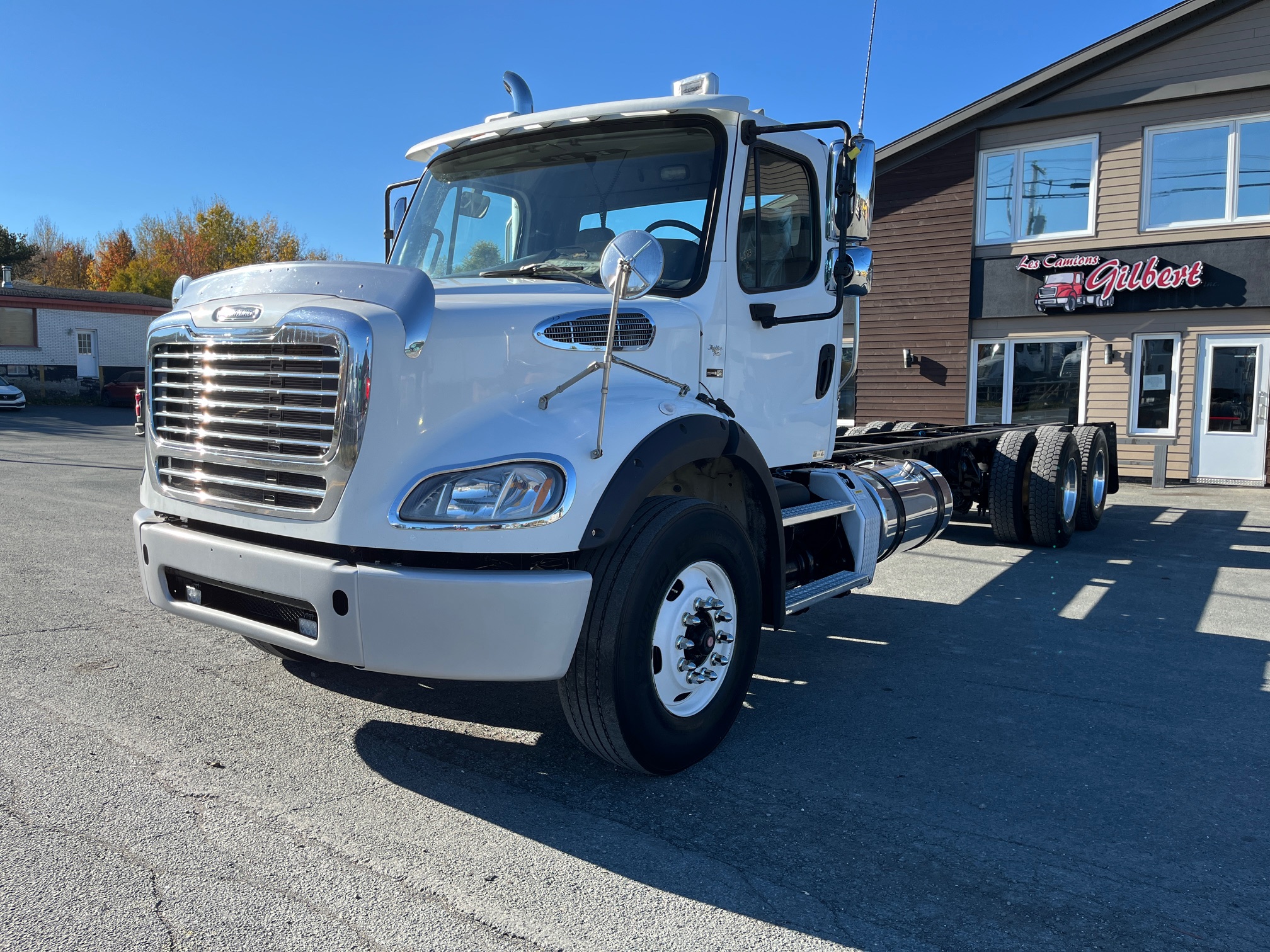 2012 - Freightliner M2 112 - Cab and Chassis  01.jpeg