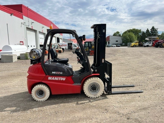 Manitou Mi25G #CE9231 Profil droite right side.jpg