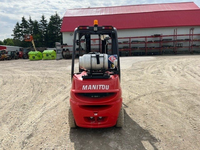 Manitou Mi25G #CE9231 Profil arriere back side.jpg