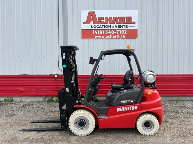 Manitou Mi25G #CE9231 Profil Achard side.jpg