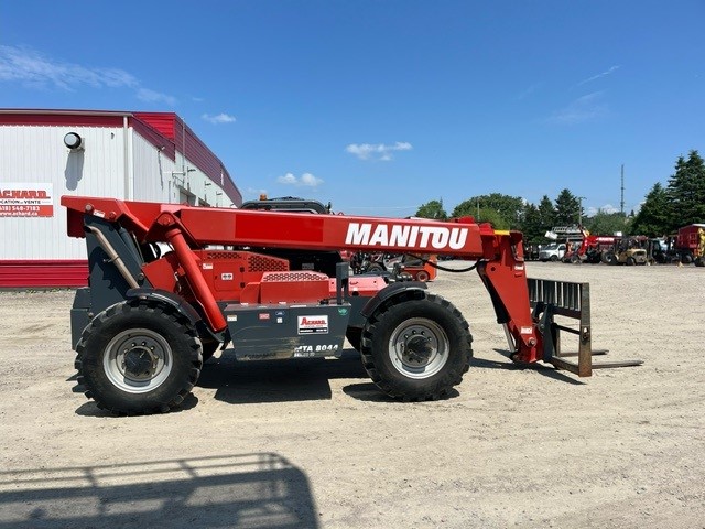 Manitou MTA-8044 #CT8505 Profil droite right side.jpg