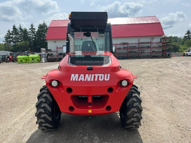 Manitou M40-4 #CE7027 Profil Arriere back side.jpg