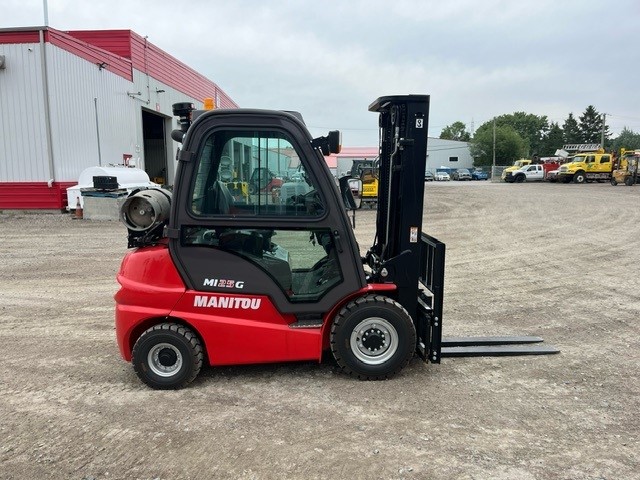 Manitou Mi25G 2024 #CE8463 Profil droite right side.jpg