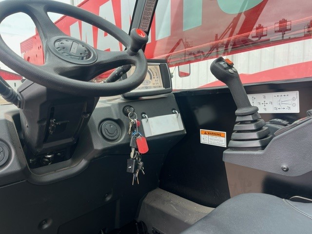 Manitou MTA842 2024 #CT1083 Interieur interior.jpg