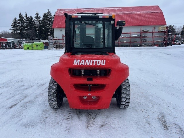 Manitou MI70D 2024 #CE9009 profil arriere back side.jpg