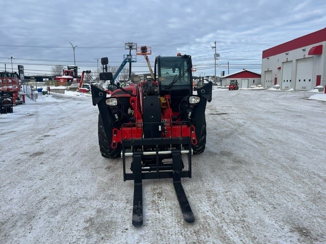 Manitou MT1840 #0345 profil avant front side.jpg