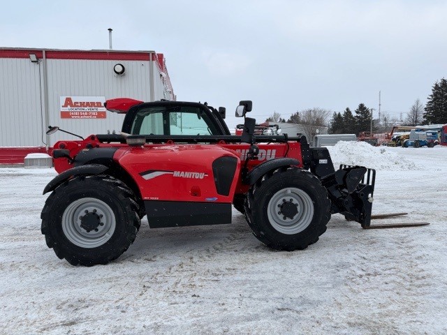 Manitou MT1033 2022 #CT5657 profile droite right side.jpg