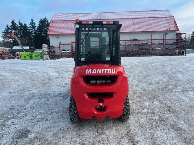 Manitou MI50D CE8892 profil arriere back side.jpg