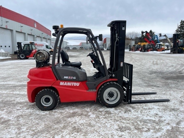 Manitou MI35G 2024 #CE6487 profil droite right side.jpg