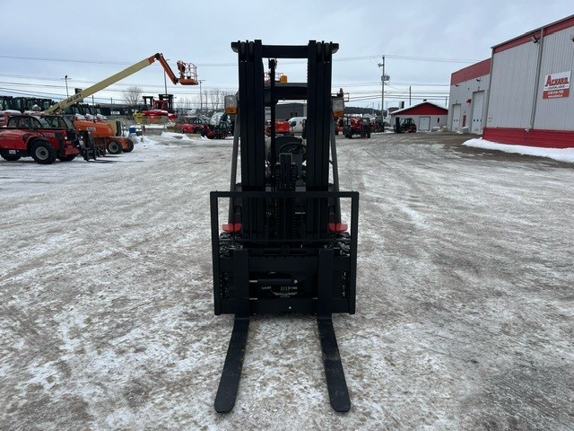 Manitou MI35G 2024 #CE6487 profil avant front side.jpg