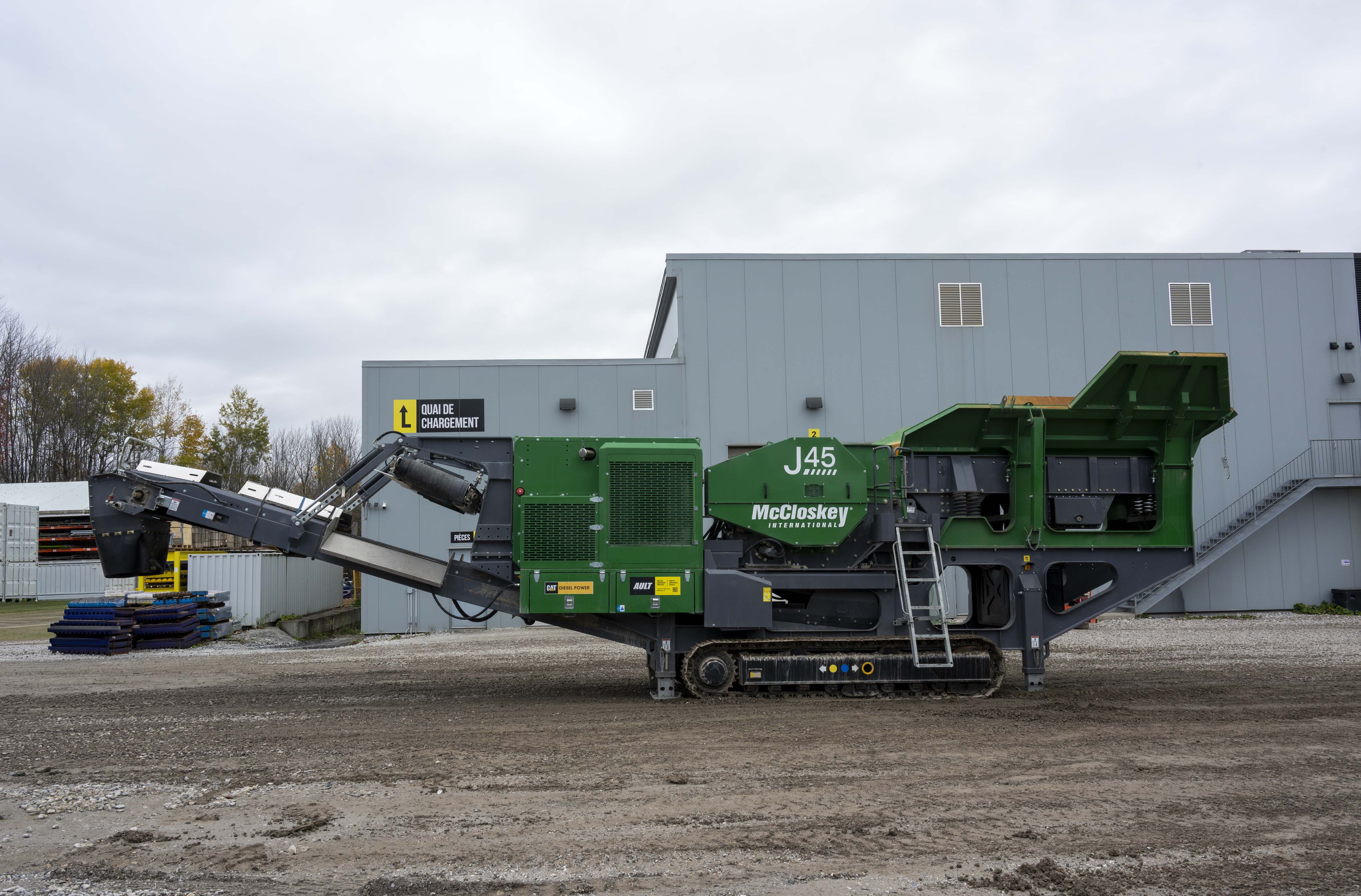 McCloskey J45 - 903674 - 2024 -567 H-10 -LR.jpg