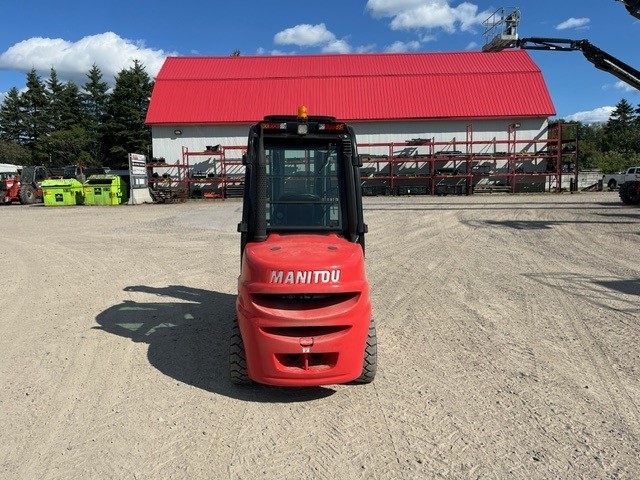 Manitou MI35D #CE8886 profile arriere back side.jpg