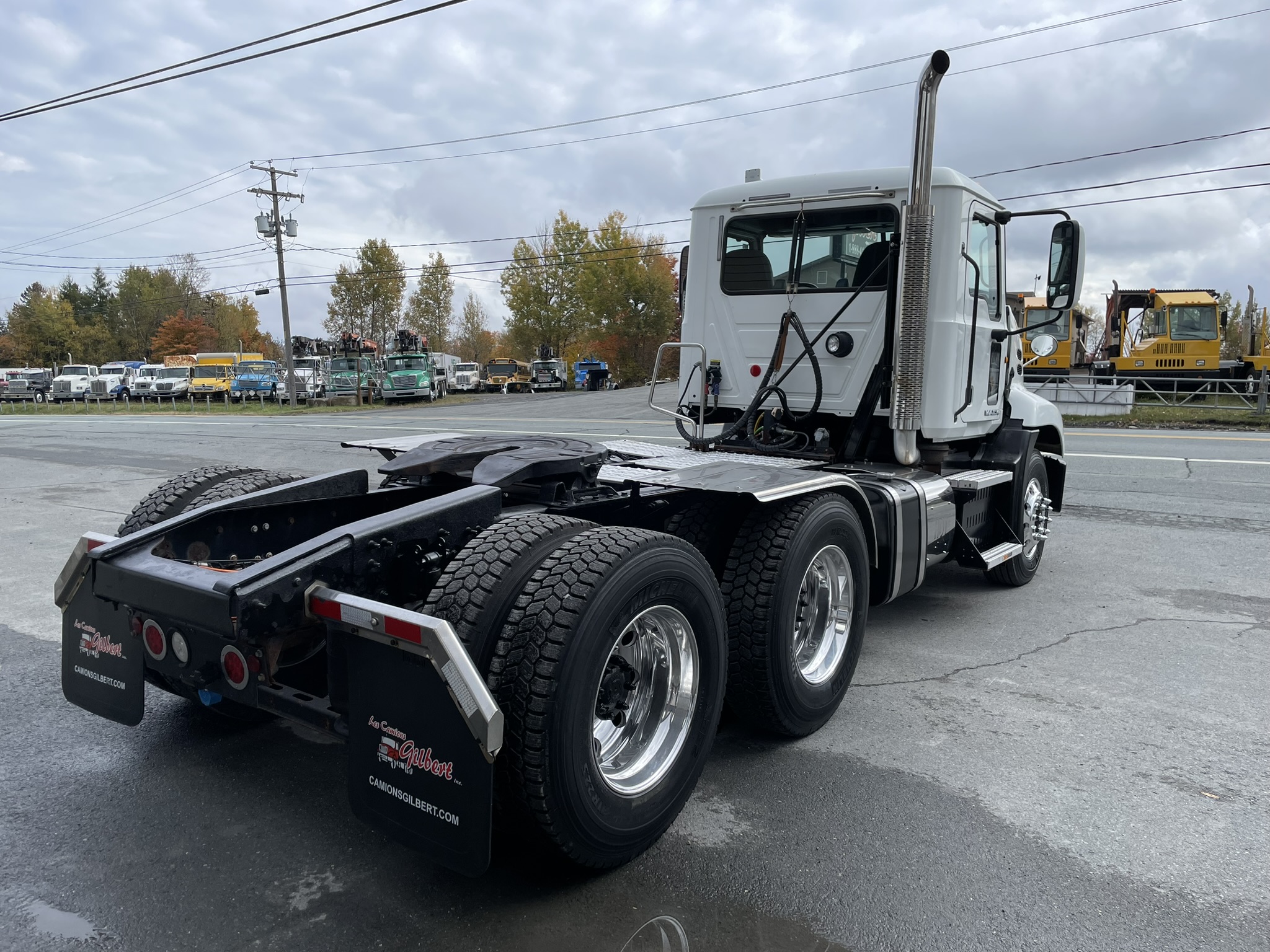 2013 - Mack CXU613 - Camion Tracteur 05.JPEG