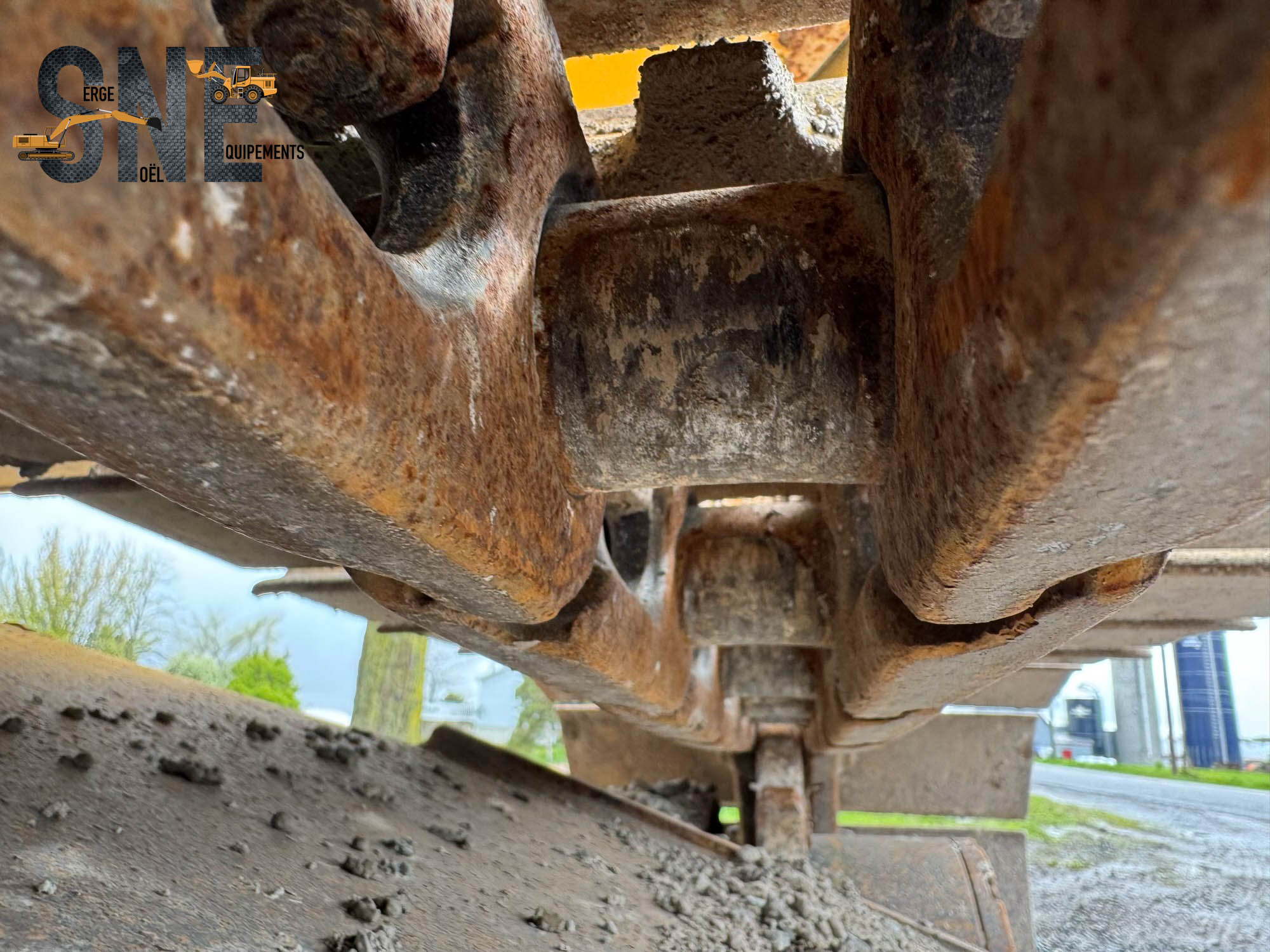 Komatsu PC138_6348.jpg