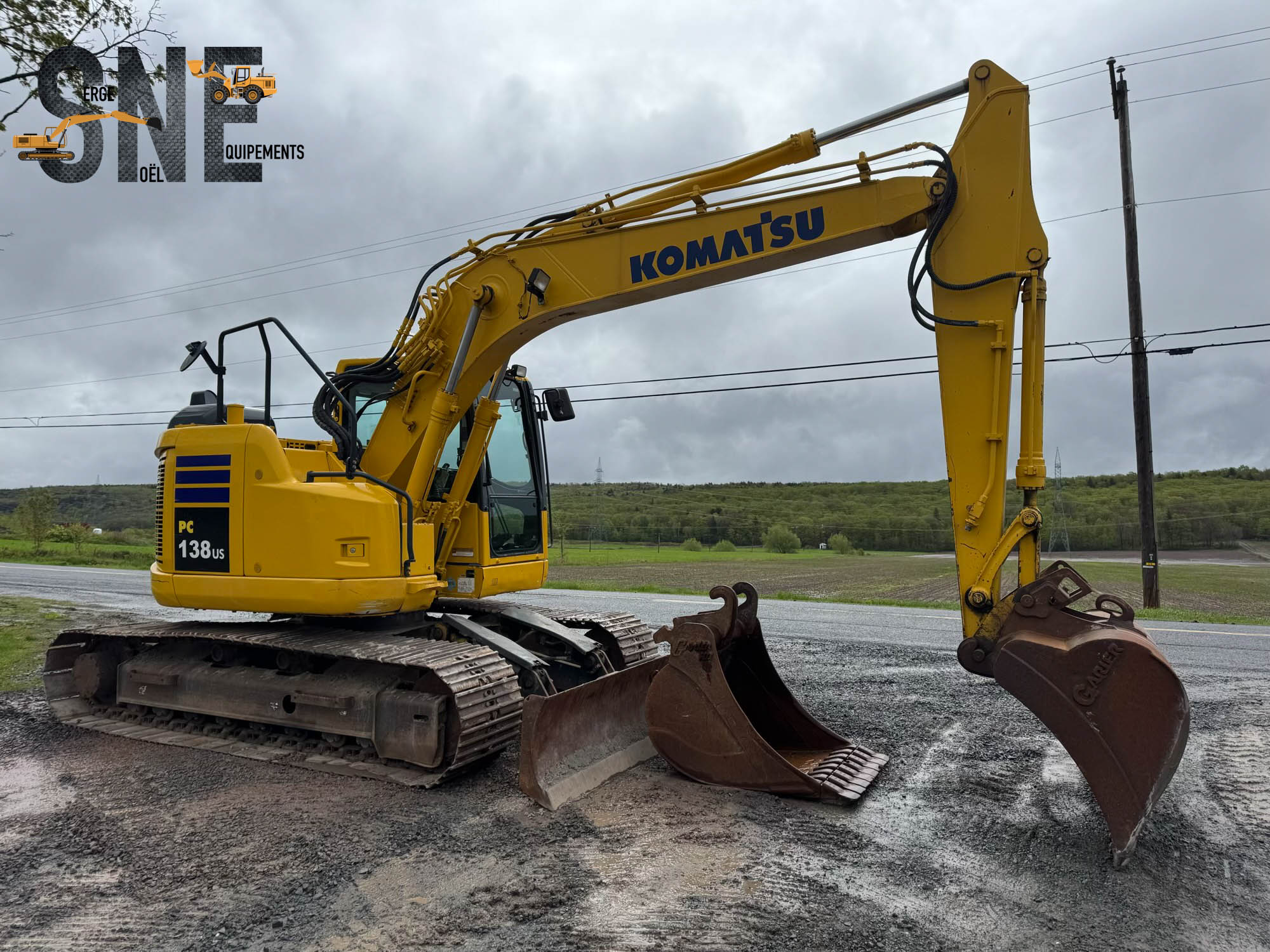Komatsu PC138_6342.jpg
