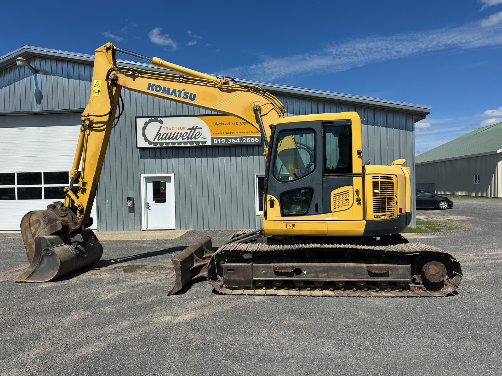 Komatsu PC138 2013 (1).jpg