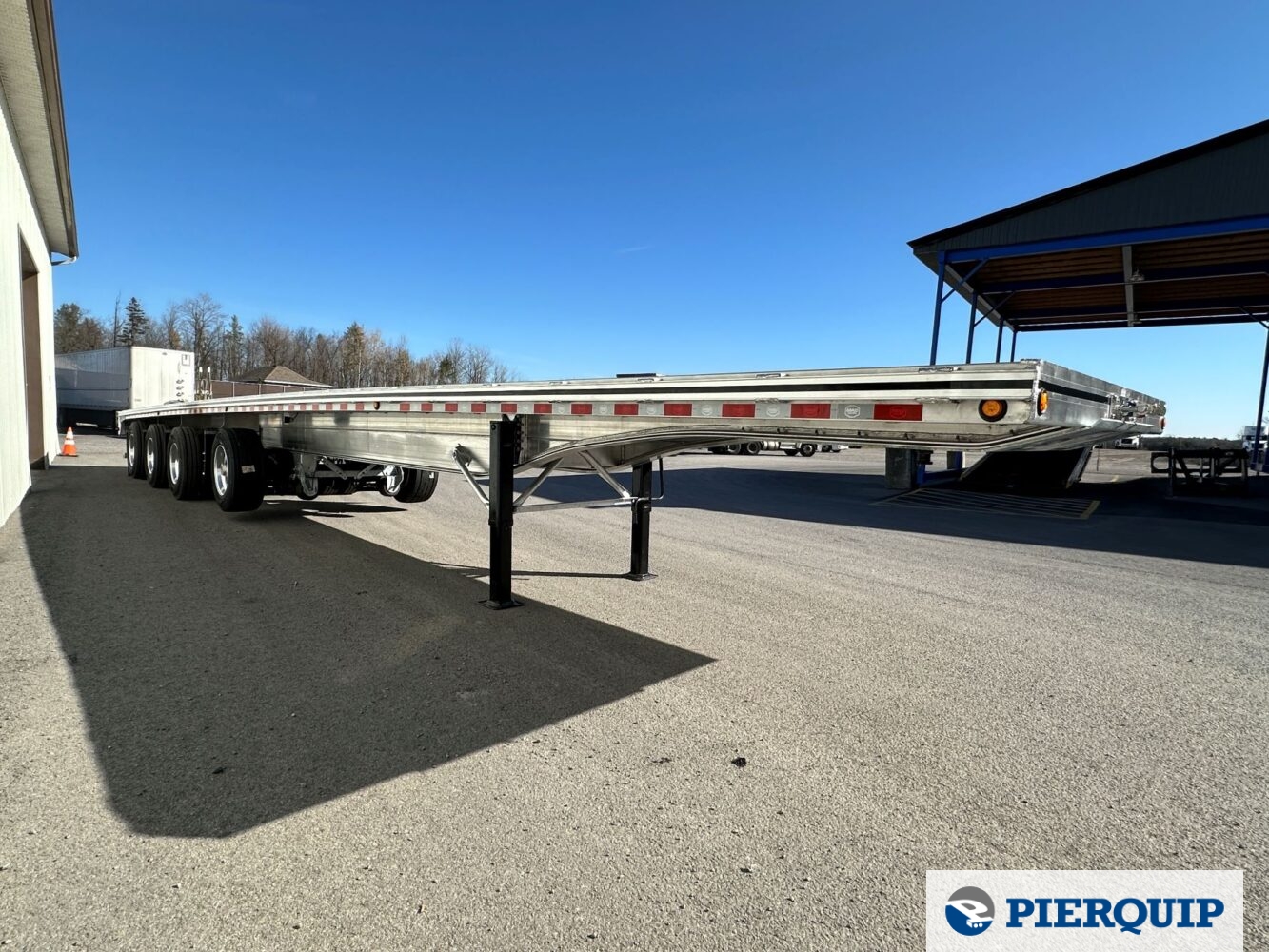 Pierquip-Flatbed-MacTrailer-4axles-2025-003.jpg