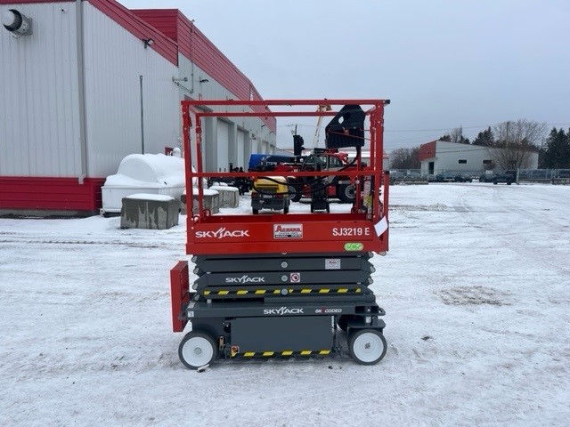 Skyjack 3219 EH1671 profil cote gauche left side.jpg