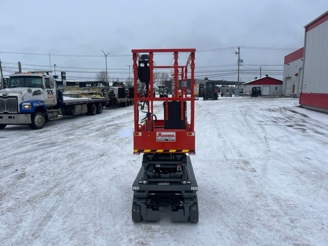 Skyjack 3219 EH1671 profil avant front side.jpg