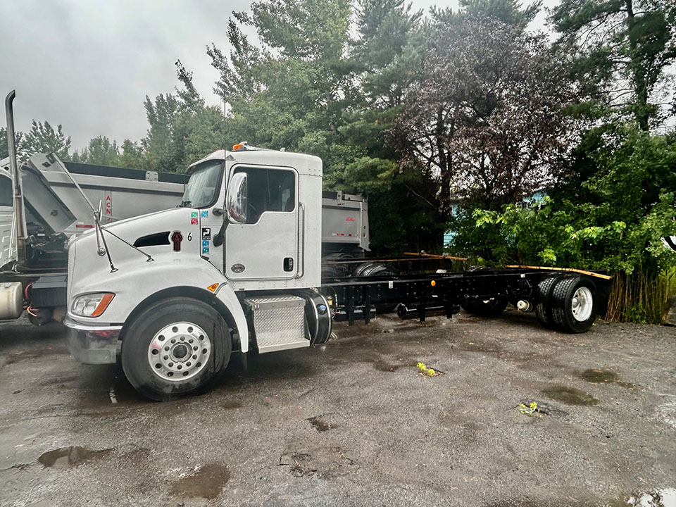 2019-Kenworth-t370.jpg