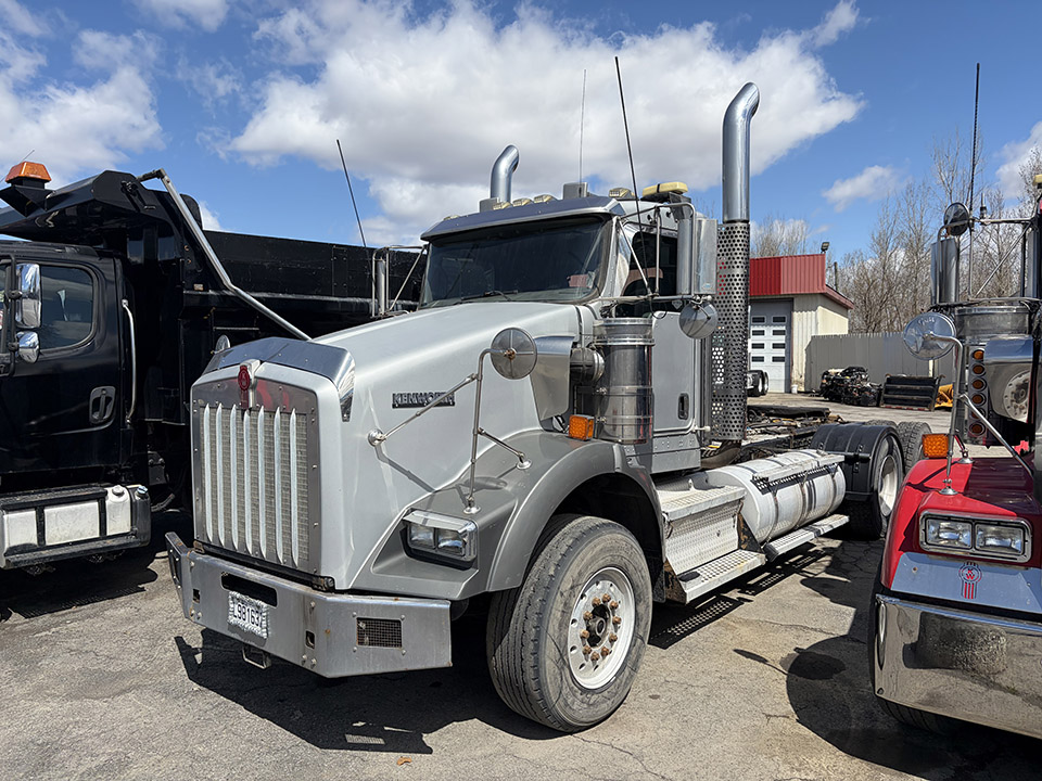 2008 Kenworth T800 DayCab.jpeg