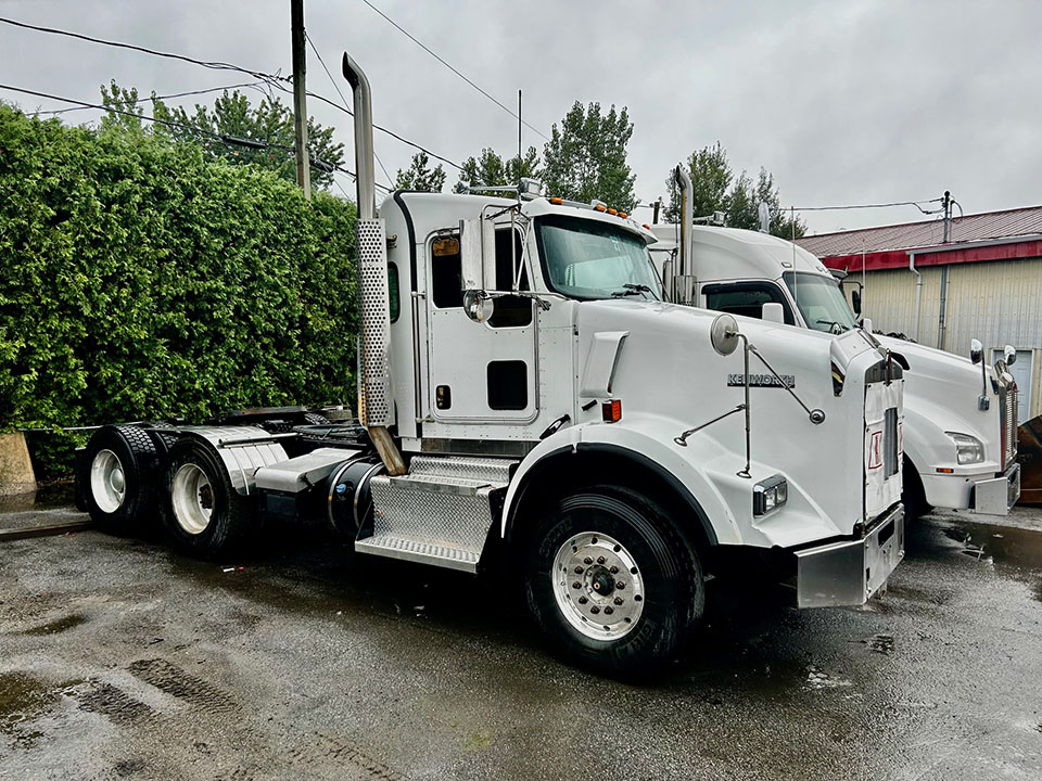 2013-Kenworth-t800.jpg