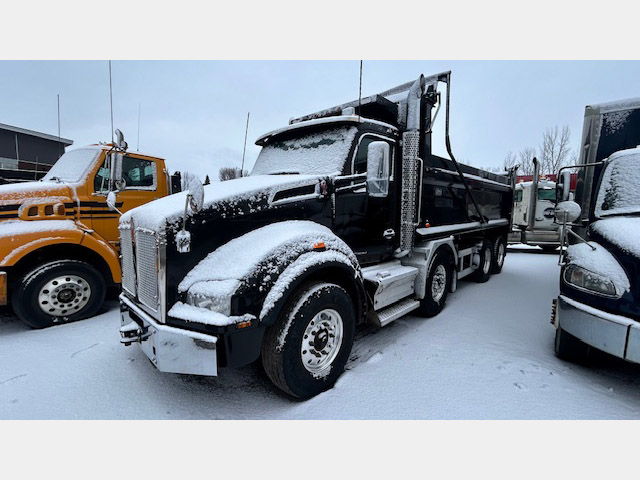 2021 Kenworth T880.jpeg
