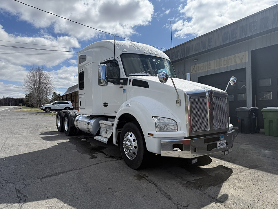 2020 Kenworth T880 650 000 km.jpeg