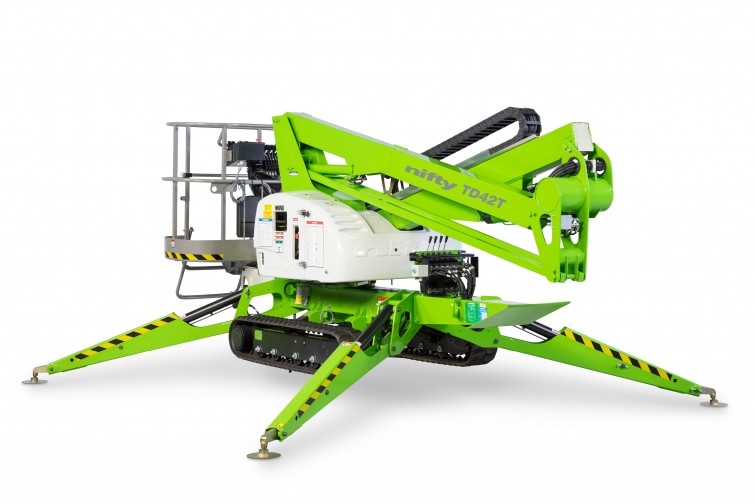 Niftylift TD42T outrigger down.jpg