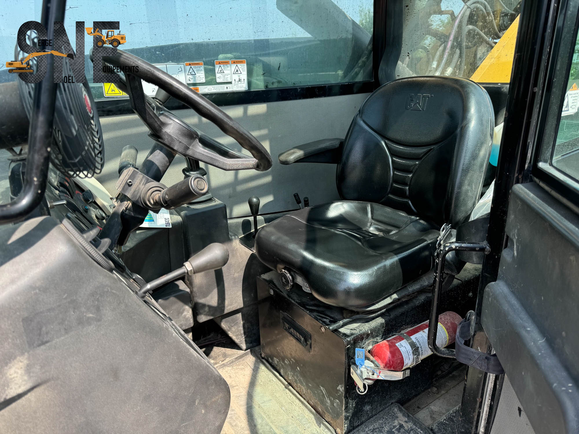 Caterpillar TL642_1492.jpg