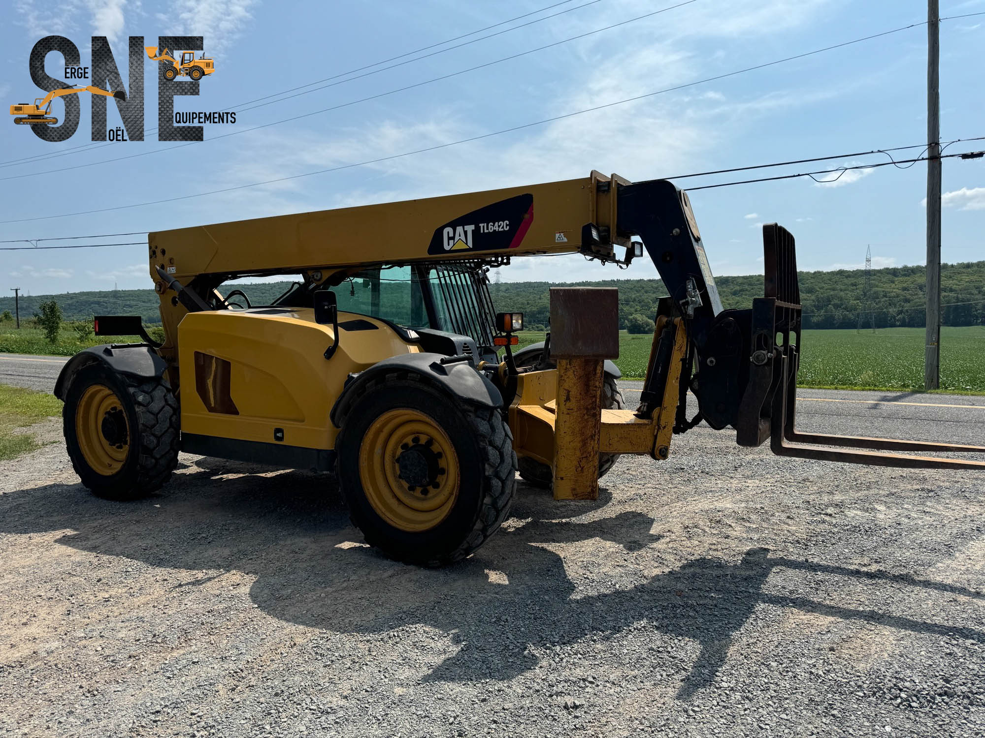 Caterpillar TL642_1483.jpg