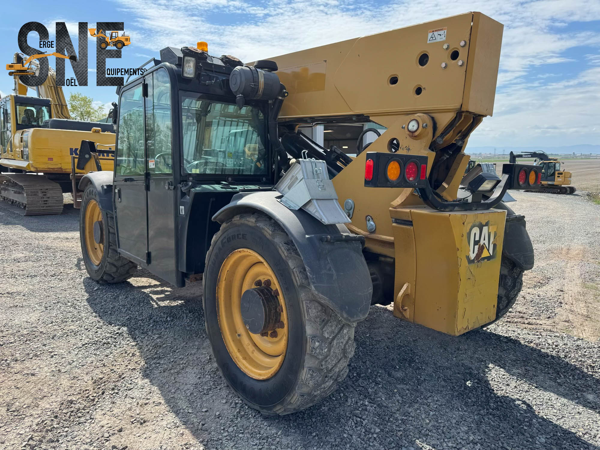 Caterpillar TL643C_6177.jpg