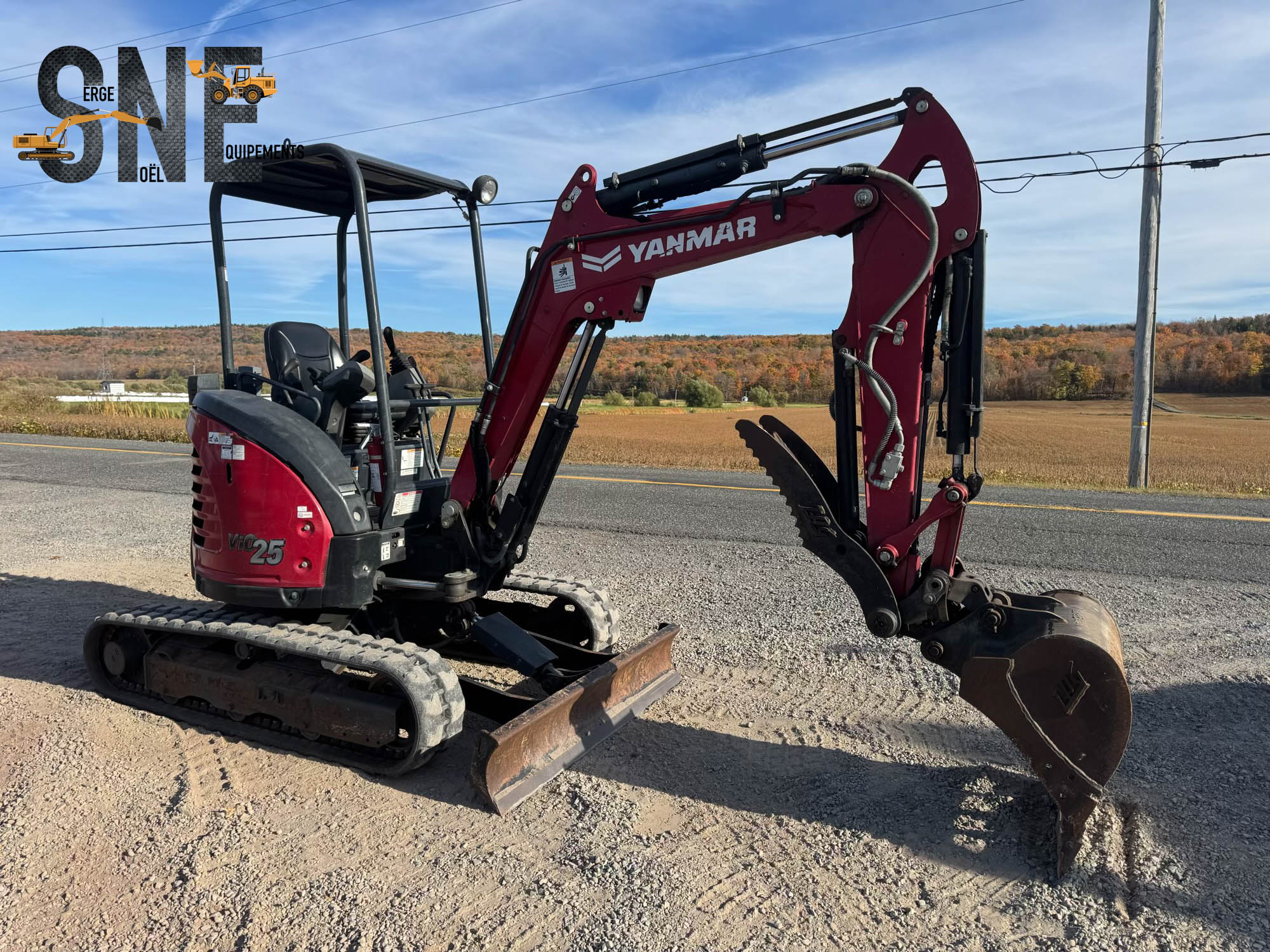 Yanmar VIO25_8584.jpg