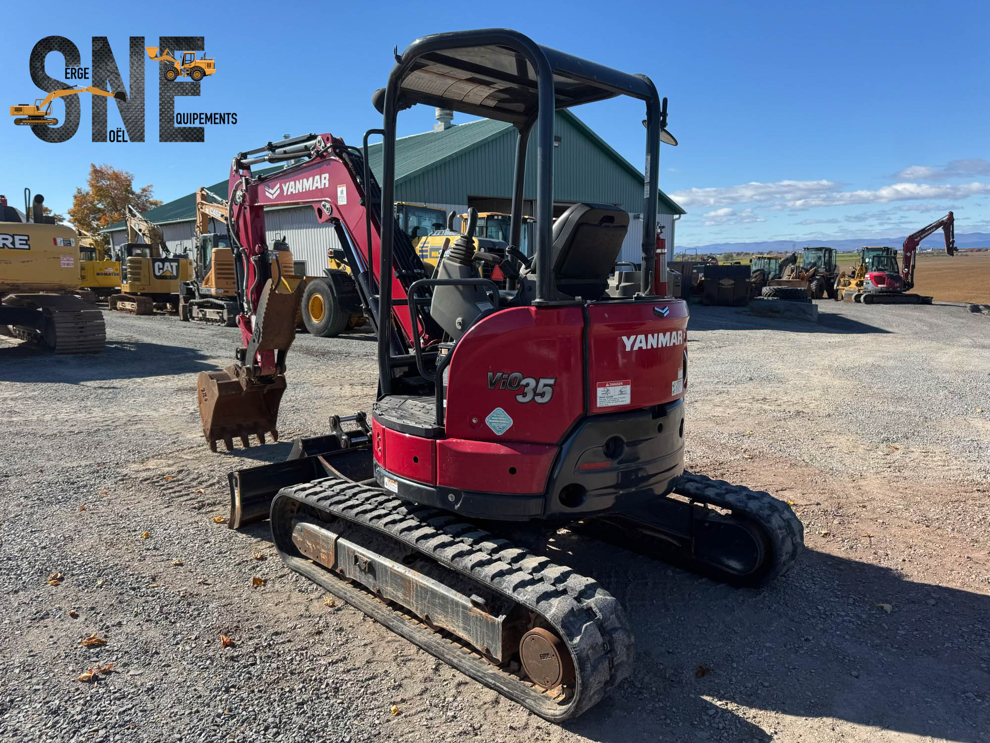 Yanmar VIO35-6A_8458.jpg