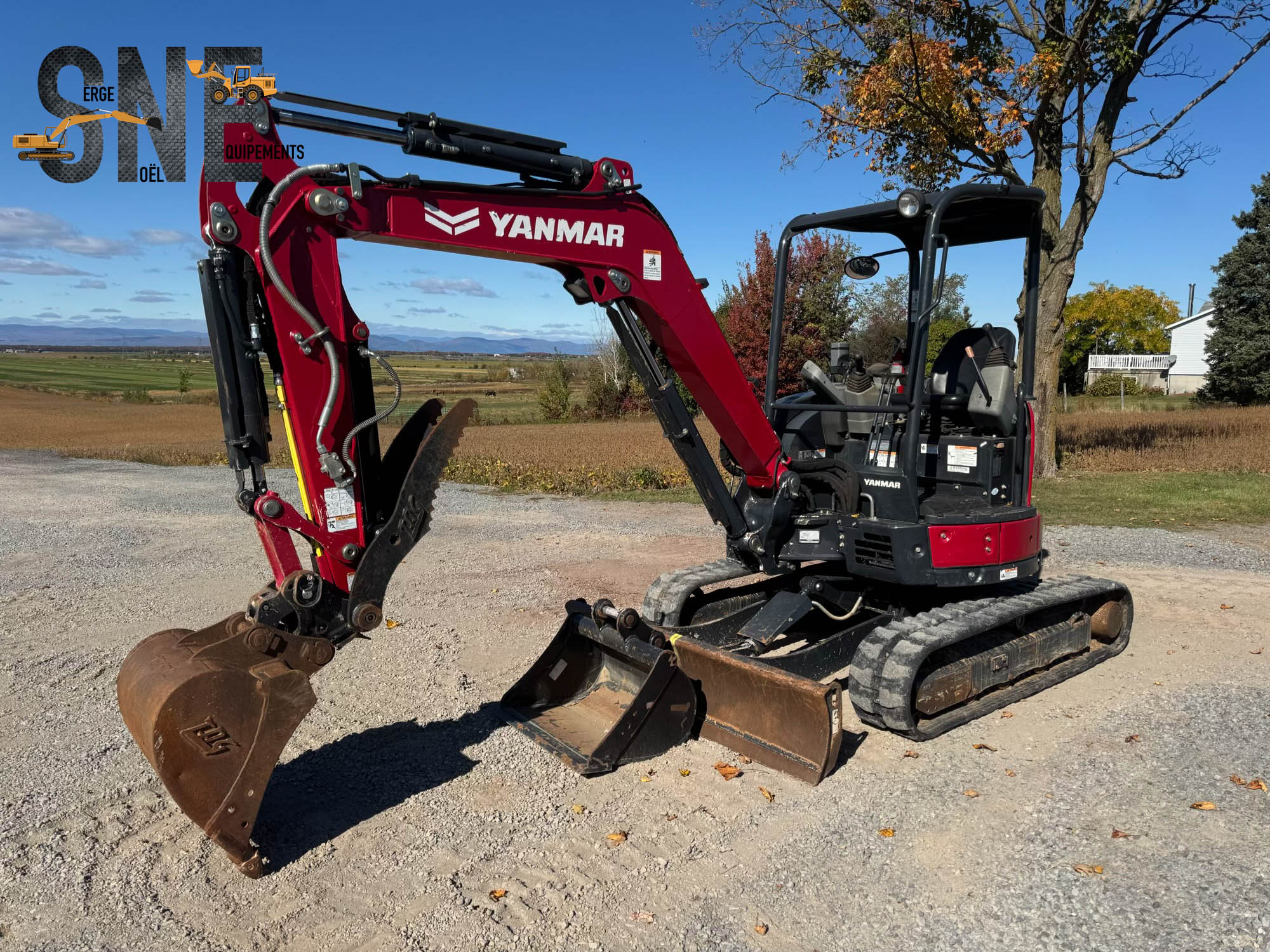 Yanmar VIO35-6A_8452.jpg