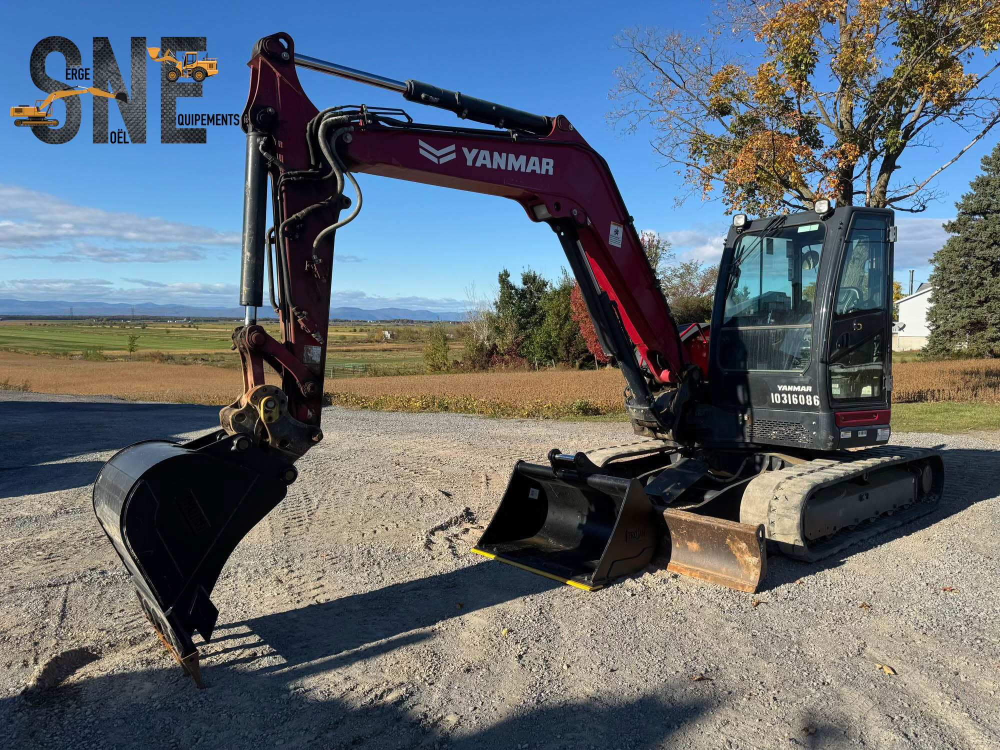 Yanmar VIO80_8485.jpg